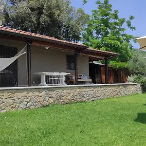 La Casina Di Iris Bed & Breakfast