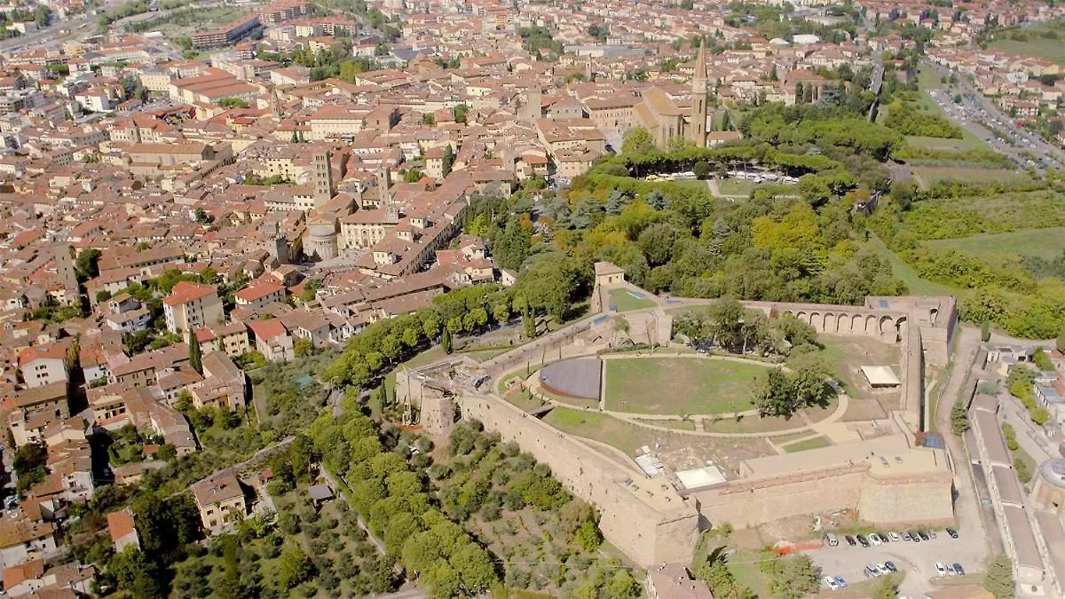 Home & B Arezzo Bed & Breakfast