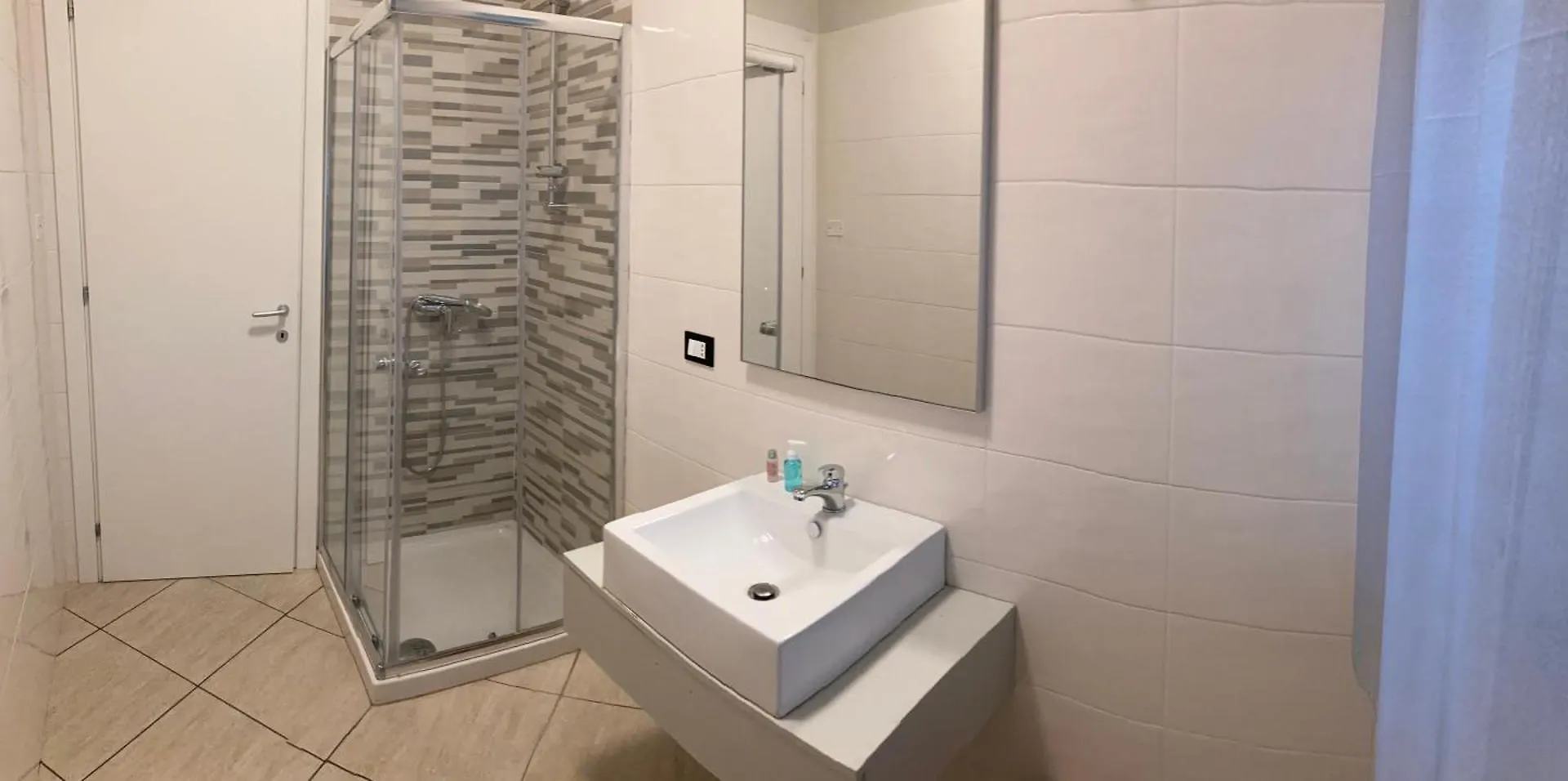 Home & B Arezzo Bed & Breakfast